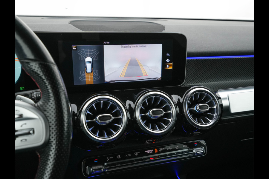 Mercedes-Benz Glb 200 Premium (INCL.BTW) Aut. *LEATHER-MICROFIBRE | FULL-LED | BLIND-SPOT | AMBIENT-LIGHT | WIDE-SCREEN-DIGICOCKPIT | HEATED-SPORTSEATS | CAMERA | KEYLESS | NAVI-FULLMAP | DAB+ | PRIVACY-GLASS | PDC | CRUI