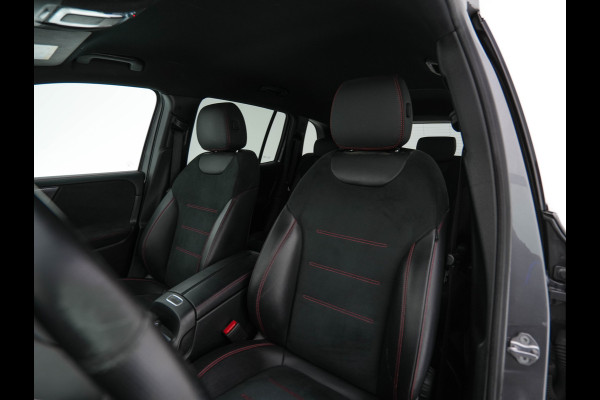 Mercedes-Benz Glb 200 Premium (INCL.BTW) Aut. *LEATHER-MICROFIBRE | FULL-LED | BLIND-SPOT | AMBIENT-LIGHT | WIDE-SCREEN-DIGICOCKPIT | HEATED-SPORTSEATS | CAMERA | KEYLESS | NAVI-FULLMAP | DAB+ | PRIVACY-GLASS | PDC | CRUI