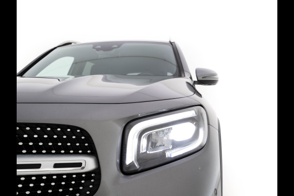 Mercedes-Benz Glb 200 Premium (INCL.BTW) Aut. *LEATHER-MICROFIBRE | FULL-LED | BLIND-SPOT | AMBIENT-LIGHT | WIDE-SCREEN-DIGICOCKPIT | HEATED-SPORTSEATS | CAMERA | KEYLESS | NAVI-FULLMAP | DAB+ | PRIVACY-GLASS | PDC | CRUI