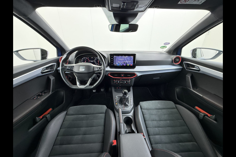 Seat Ibiza 1.0TSI 5Drs FR Adap.Cruise Camera Stoelverwarming Virtual Cockpit Ecc Navi Apple Carplay/Android Auto Business Intense Lmv Led Pdc Isofix DAB Licht-/regensensor Origineel Nederlandse Auto