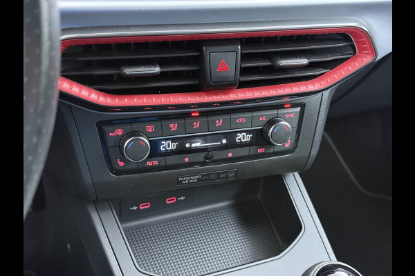 Seat Ibiza 1.0TSI 5Drs FR Adap.Cruise Camera Stoelverwarming Virtual Cockpit Ecc Navi Apple Carplay/Android Auto Business Intense Lmv Led Pdc Isofix DAB Licht-/regensensor Origineel Nederlandse Auto