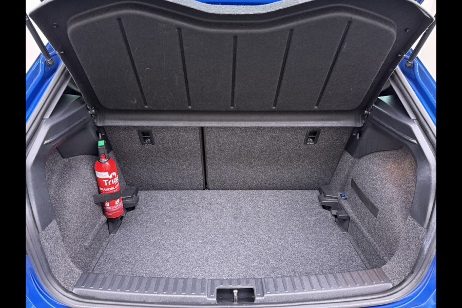 Seat Ibiza 1.0TSI 5Drs FR Adap.Cruise Camera Stoelverwarming Virtual Cockpit Ecc Navi Apple Carplay/Android Auto Business Intense Lmv Led Pdc Isofix DAB Licht-/regensensor Origineel Nederlandse Auto