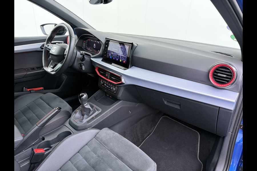 Seat Ibiza 1.0TSI 5Drs FR Adap.Cruise Camera Stoelverwarming Virtual Cockpit Ecc Navi Apple Carplay/Android Auto Business Intense Lmv Led Pdc Isofix DAB Licht-/regensensor Origineel Nederlandse Auto