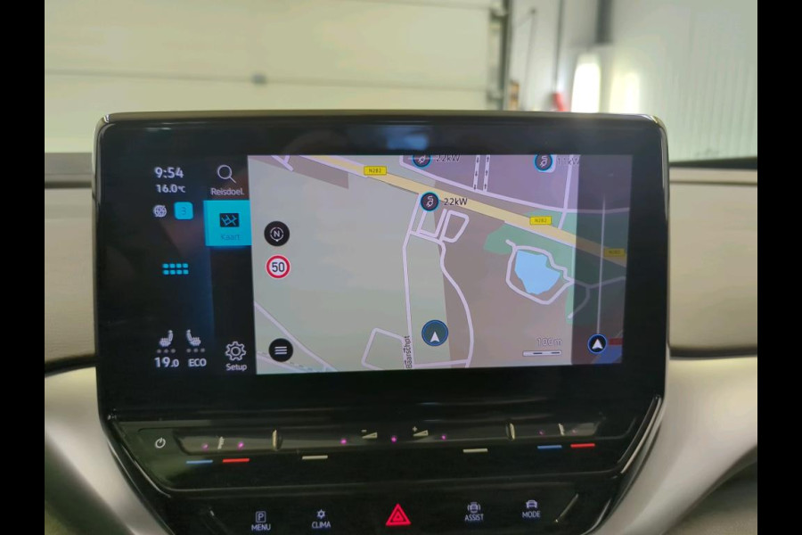 Volkswagen ID.4 Life 77 kWh Soh 90% Warmtepomp Trekhaak Stuur/Stoelverw
