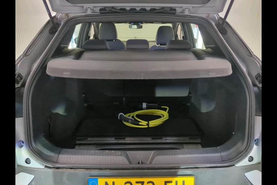 Volkswagen ID.4 Life 77 kWh Soh 90% Warmtepomp Trekhaak Stuur/Stoelverw
