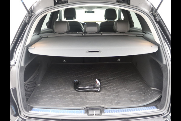 Mercedes-Benz GLC 200 Business Solution Limited Trekhaak, Camera, Leder