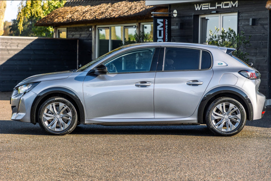 Peugeot e-208 EV Allure 50 kWh I carplay I Camera I 100% soh