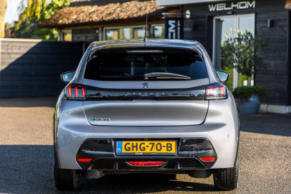 Peugeot e-208 EV Allure 50 kWh I carplay I Camera I 100% soh