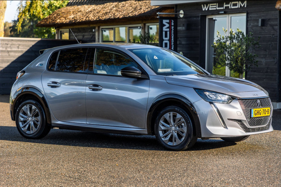 Peugeot e-208 EV Allure 50 kWh I carplay I Camera I 100% soh