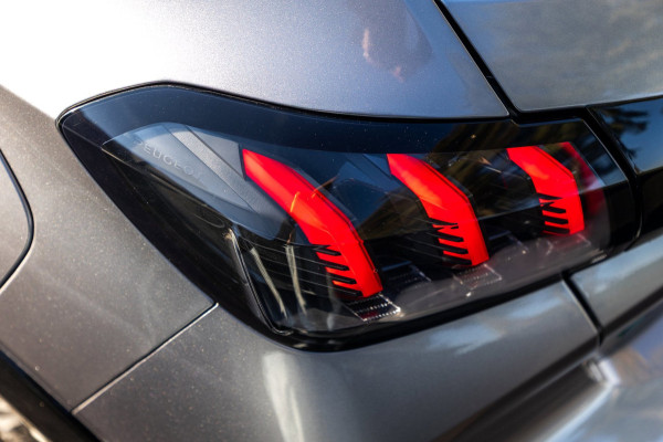 Peugeot e-208 EV Allure 50 kWh I carplay I Camera I 100% soh