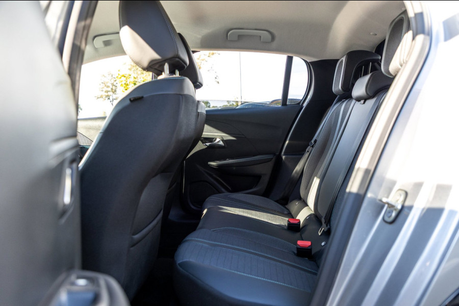 Peugeot e-208 EV Allure 50 kWh I carplay I Camera I 100% soh