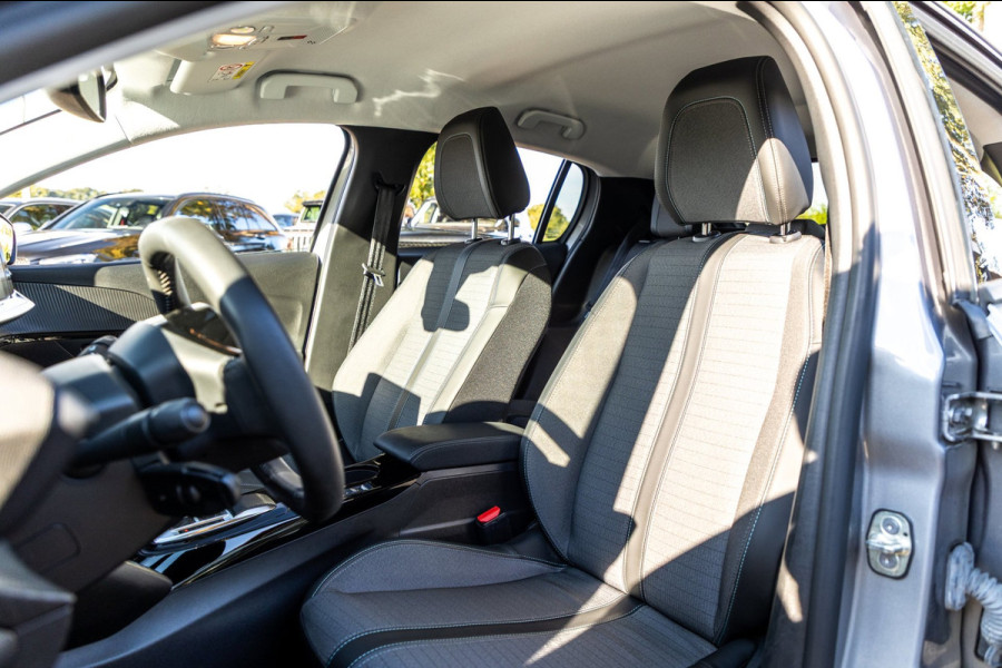 Peugeot e-208 EV Allure 50 kWh I carplay I Camera I 100% soh