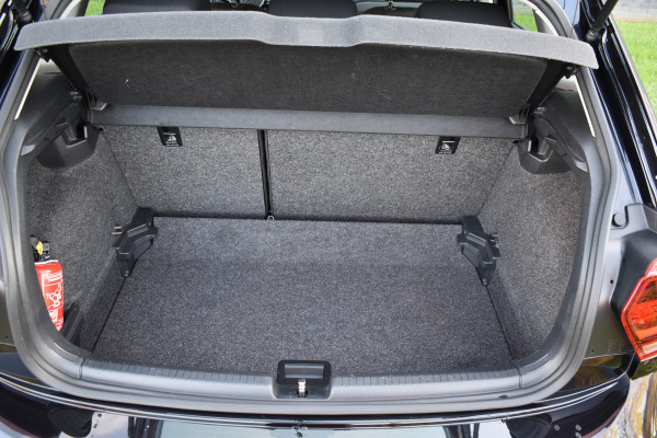 Volkswagen Polo 1.0 TSI Comfortline Navigatie Stoelverwarming Pdc
