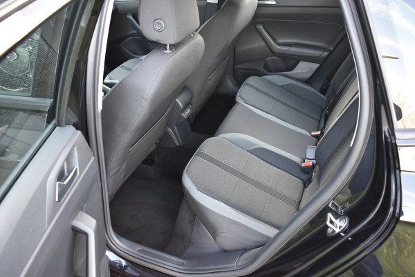 Volkswagen Polo 1.0 TSI Comfortline Navigatie Stoelverwarming Pdc