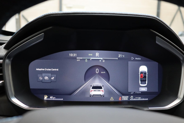 Lynk & Co 01 1.5 Automaat / SoH 95% / Zwarte Hemelbekleding / Panoramadak / LED koplampen / Lichtmetalen velgen 20" / Navigatiesysteem Full Map / Parkeer Assistent / Rijstrooksensor met correctie / Rondomzicht Camera / Digitaal Instrumentenpaneel / Stoelverwarming / Premium Audio / Trekhaak
