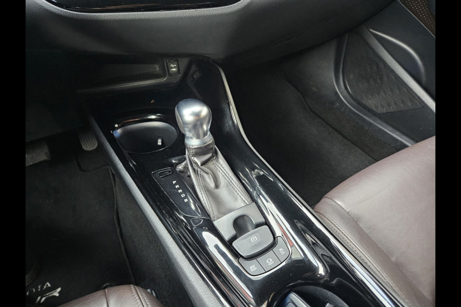Toyota C-HR 1.8 Hybrid Executive Camera! Navigatie! Airco/Clima! Mooie/Nette Auto!