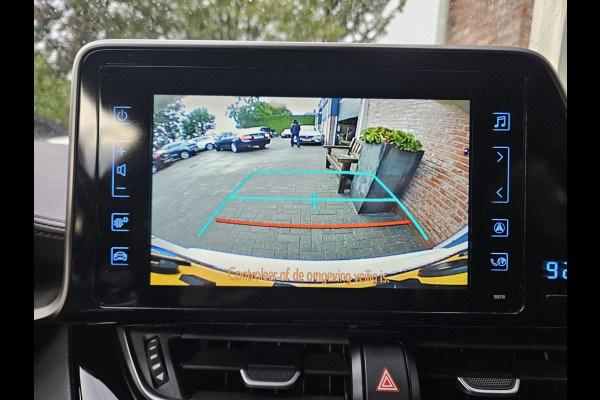 Toyota C-HR 1.8 Hybrid Executive Camera! Navigatie! Airco/Clima! Mooie/Nette Auto!