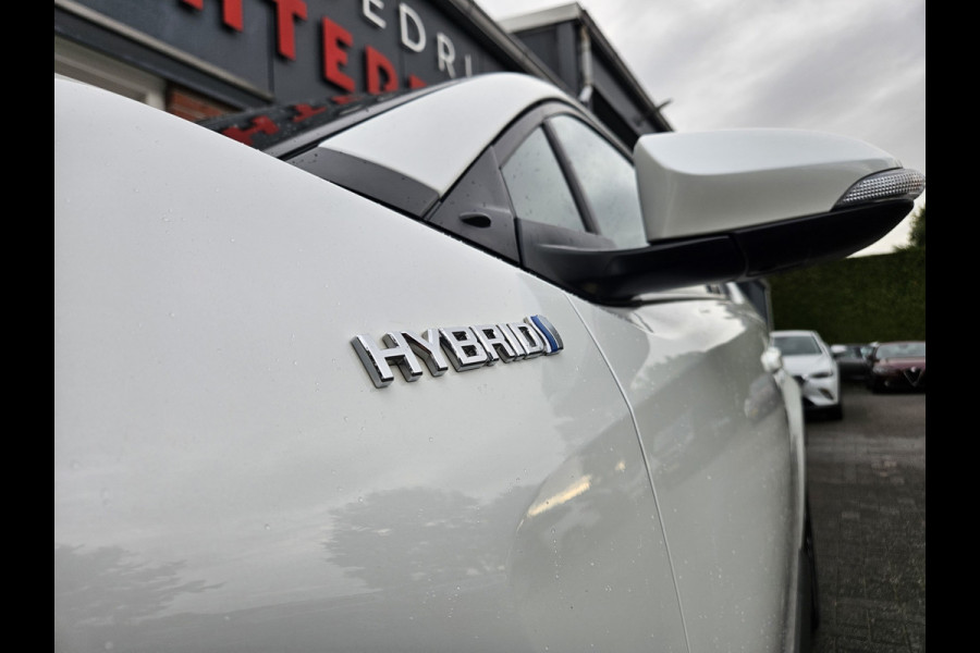 Toyota C-HR 1.8 Hybrid Executive Camera! Navigatie! Airco/Clima! Mooie/Nette Auto!