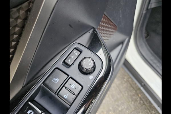 Toyota C-HR 1.8 Hybrid Executive Camera! Navigatie! Airco/Clima! Mooie/Nette Auto!