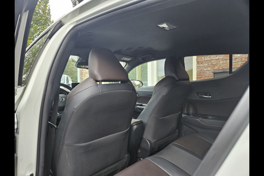 Toyota C-HR 1.8 Hybrid Executive Camera! Navigatie! Airco/Clima! Mooie/Nette Auto!