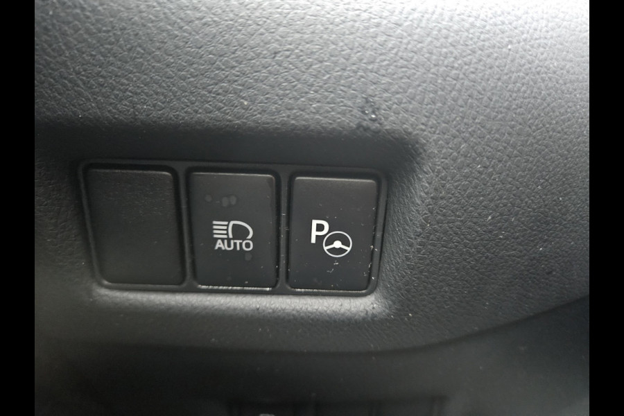 Toyota C-HR 1.8 Hybrid Executive Camera! Navigatie! Airco/Clima! Mooie/Nette Auto!