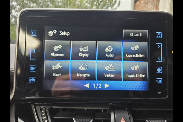 Toyota C-HR 1.8 Hybrid Executive Camera! Navigatie! Airco/Clima! Mooie/Nette Auto!