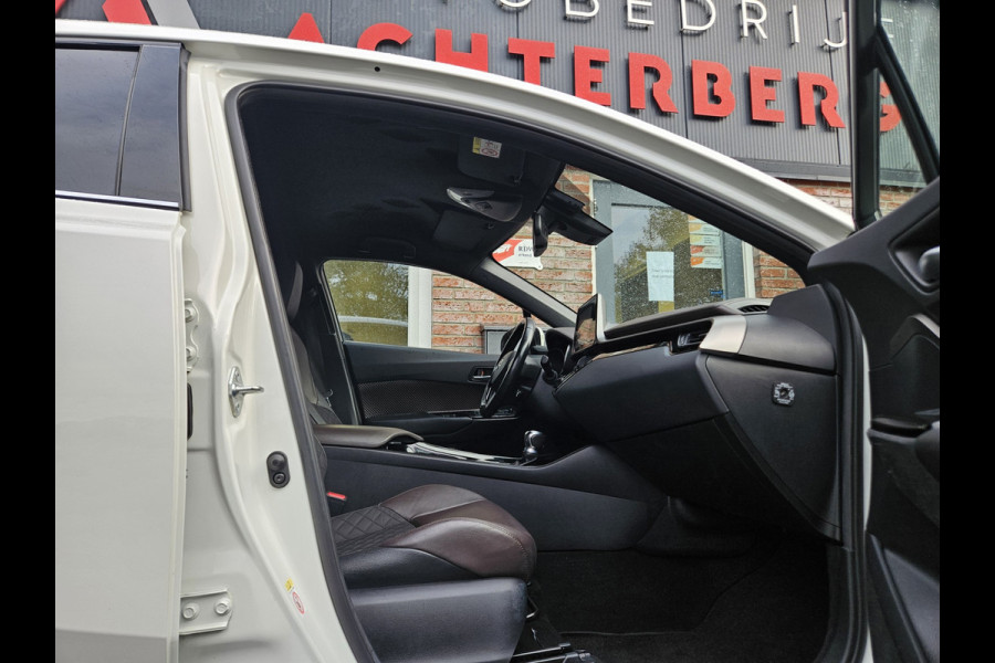 Toyota C-HR 1.8 Hybrid Executive Camera! Navigatie! Airco/Clima! Mooie/Nette Auto!