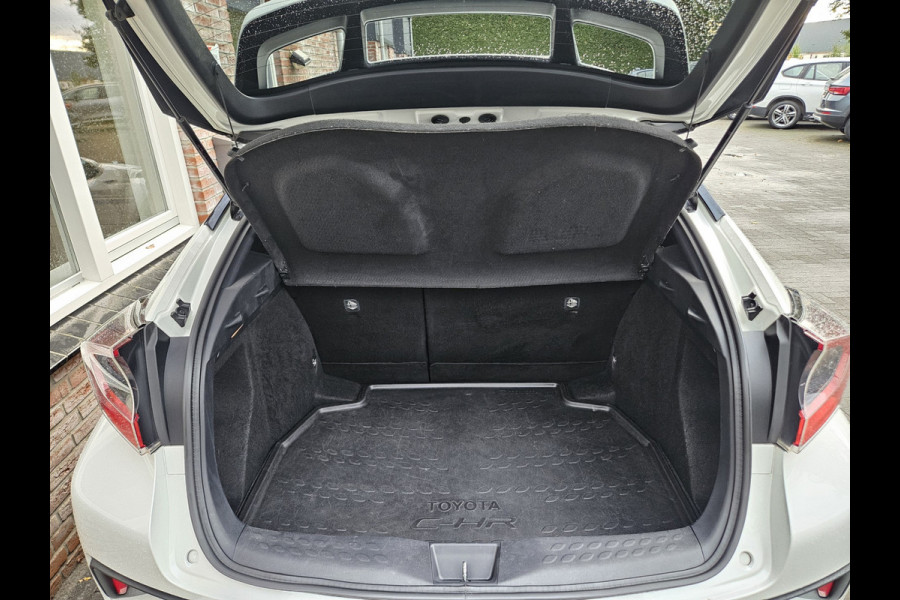 Toyota C-HR 1.8 Hybrid Executive Camera! Navigatie! Airco/Clima! Mooie/Nette Auto!