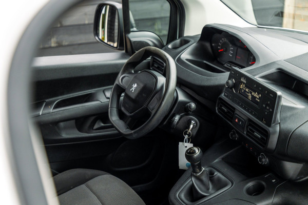 Peugeot Partner 1.5 BlueHDI Pro I Trekhaak I imperial I dealer onderhouden I