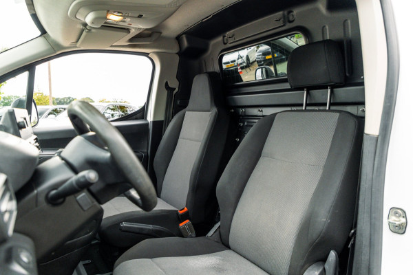 Peugeot Partner 1.5 BlueHDI Pro I Trekhaak I imperial I dealer onderhouden I