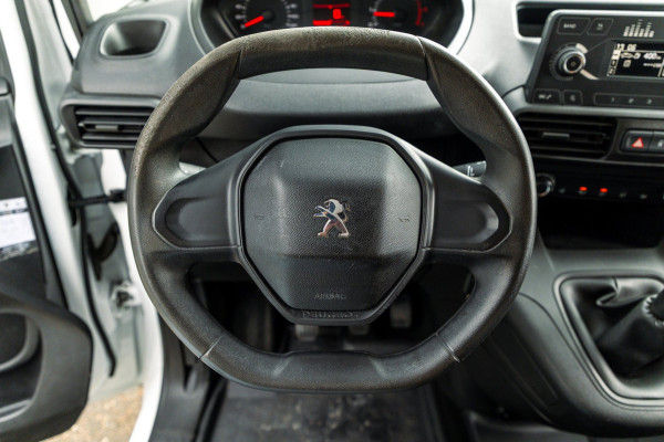 Peugeot Partner 1.5 BlueHDI Pro I Trekhaak I imperial I dealer onderhouden I