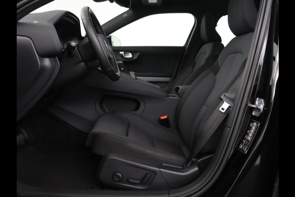 Polestar 2 Long Range Dual Motor 78 kWh h | SOH 92,9% | Panoramadak | Memory | Stuur/stoelverwarming | Harman/Kardon | Carplay | 360 camera | Park assist | Climate control