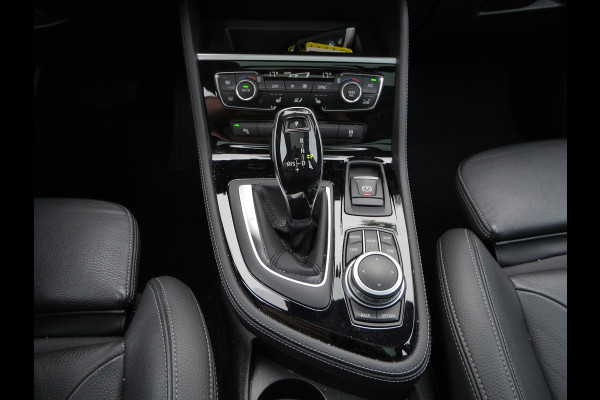 BMW 2 Serie Active Tourer 218ia Automaat High Executive Luxury Edition | Panoramadak | HiFi | Camera |