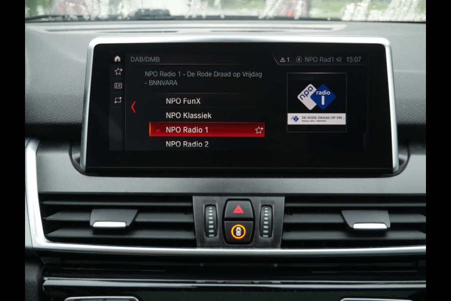 BMW 2 Serie Active Tourer 218ia Automaat High Executive Luxury Edition | Panoramadak | HiFi | Camera |