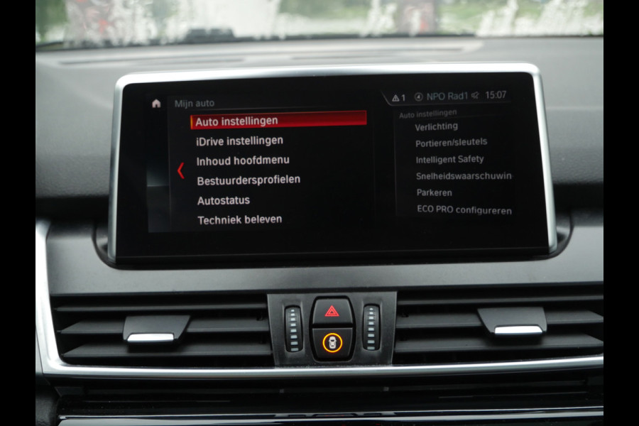 BMW 2 Serie Active Tourer 218ia Automaat High Executive Luxury Edition | Panoramadak | HiFi | Camera |