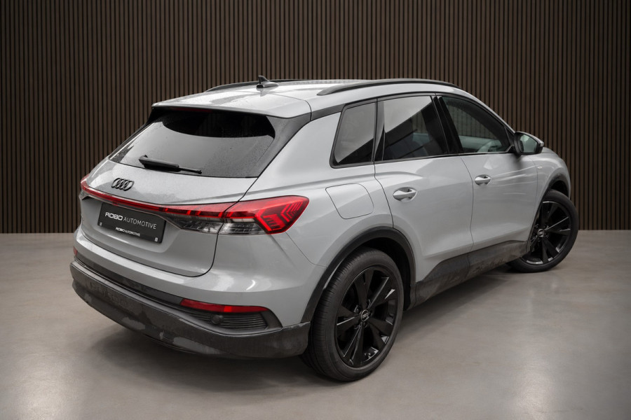 Audi Q4 e-tron 35 S edition 55 kWh S-Line | Stoelverwarming | Adaptive Cruise Control | Keyless | Navigatie | Camera | Parkeersensoren | Climate Control |