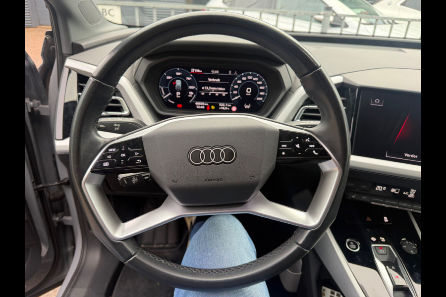 Audi Q4 e-tron 35 S edition 55 kWh S-Line | Stoelverwarming | Adaptive Cruise Control | Keyless | Navigatie | Camera | Parkeersensoren | Climate Control |