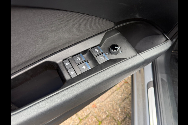 Audi Q4 e-tron 35 S edition 55 kWh S-Line | Stoelverwarming | Adaptive Cruise Control | Keyless | Navigatie | Camera | Parkeersensoren | Climate Control |