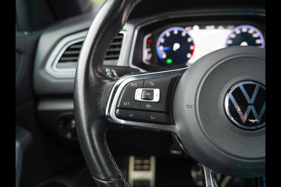 Volkswagen T-Roc Cabrio 1.5 TSI 150pk Automaat R-Line |Trekhaak | Adaptive Cruise | Camera