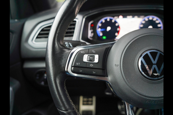 Volkswagen T-Roc Cabrio 1.5 TSI 150pk Automaat R-Line |Trekhaak | Adaptive Cruise | Camera