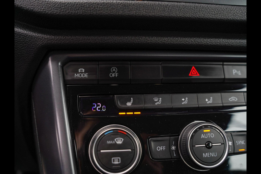 Volkswagen T-Roc Cabrio 1.5 TSI 150pk Automaat R-Line |Trekhaak | Adaptive Cruise | Camera