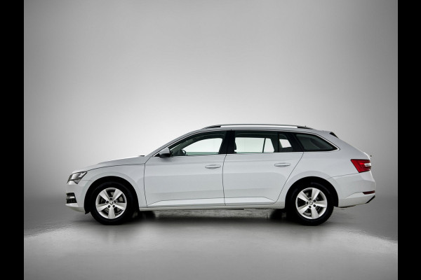 Škoda Superb Combi 1.5 TSI 150PK Automaat Business Edition / Trekhaak / Navigatie / Airco-ecc./ Pdc./ Radio-multimedia / Virtual Cockpit / Apk 05-2028