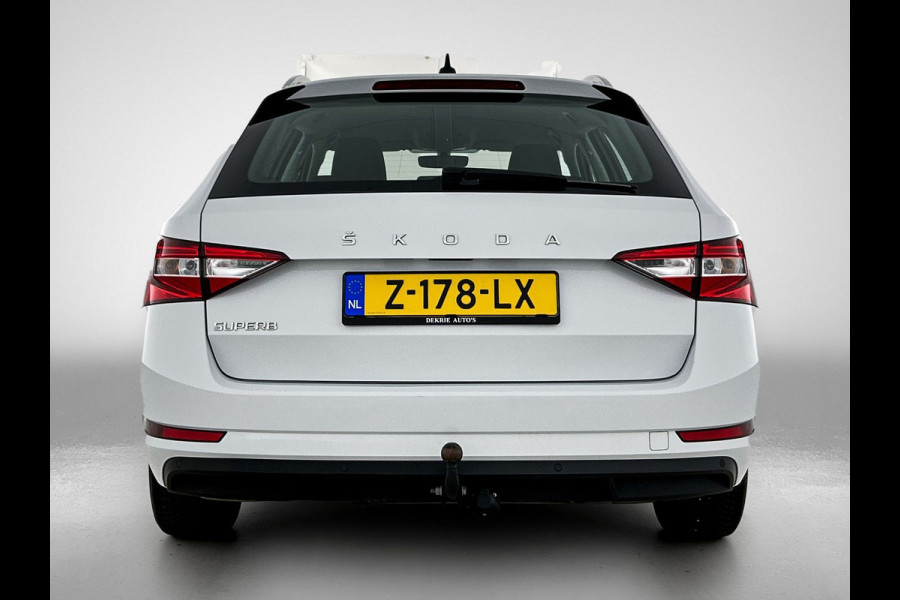 Škoda Superb Combi 1.5 TSI 150PK Automaat Business Edition / Trekhaak / Navigatie / Airco-ecc./ Pdc./ Radio-multimedia / Virtual Cockpit / Apk 05-2028