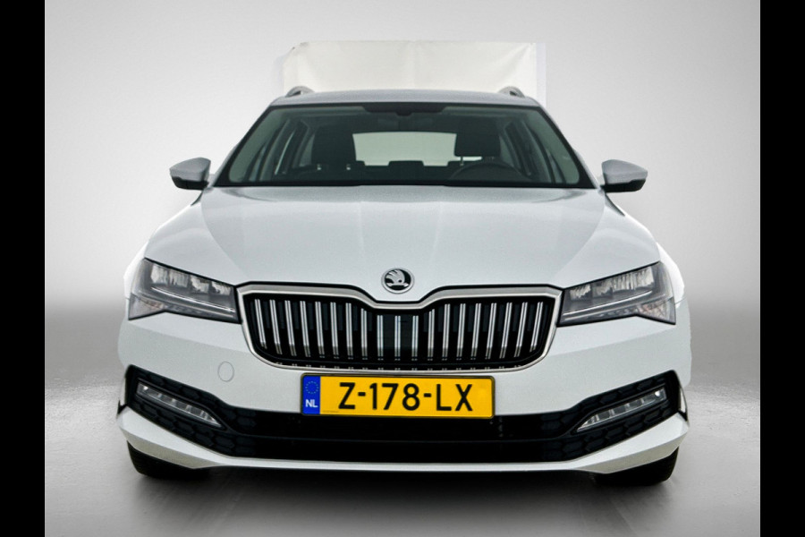 Škoda Superb Combi 1.5 TSI 150PK Automaat Business Edition / Trekhaak / Navigatie / Airco-ecc./ Pdc./ Radio-multimedia / Virtual Cockpit / Apk 05-2028