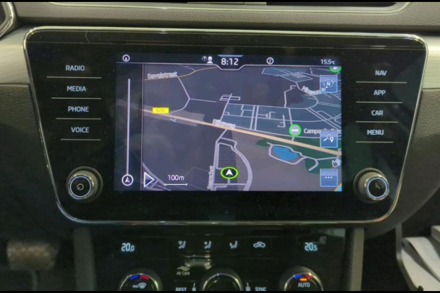 Škoda Superb Combi 1.5 TSI 150PK Automaat Business Edition / Trekhaak / Navigatie / Airco-ecc./ Pdc./ Radio-multimedia / Virtual Cockpit / Apk 05-2028