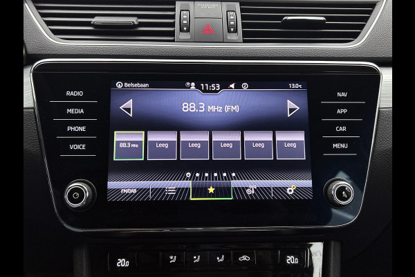 Škoda Superb Combi 1.5 TSI 150PK Automaat Business Edition / Trekhaak / Navigatie / Airco-ecc./ Pdc./ Radio-multimedia / Virtual Cockpit / Apk 05-2028