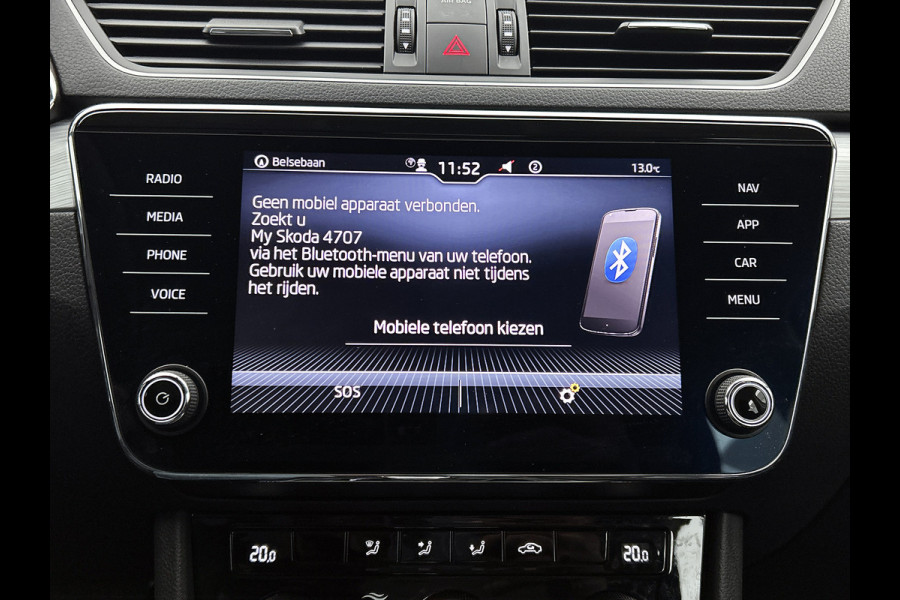 Škoda Superb Combi 1.5 TSI 150PK Automaat Business Edition / Trekhaak / Navigatie / Airco-ecc./ Pdc./ Radio-multimedia / Virtual Cockpit / Apk 05-2028