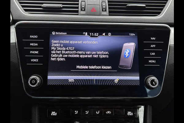 Škoda Superb Combi 1.5 TSI 150PK Automaat Business Edition / Trekhaak / Navigatie / Airco-ecc./ Pdc./ Radio-multimedia / Virtual Cockpit / Apk 05-2028