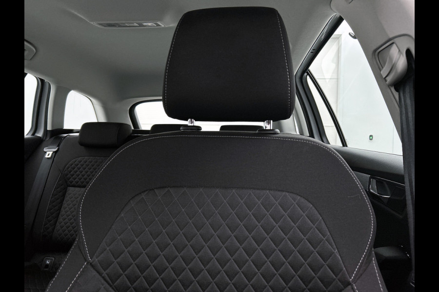 Škoda Superb Combi 1.5 TSI 150PK Automaat Business Edition / Trekhaak / Navigatie / Airco-ecc./ Pdc./ Radio-multimedia / Virtual Cockpit / Apk 05-2028