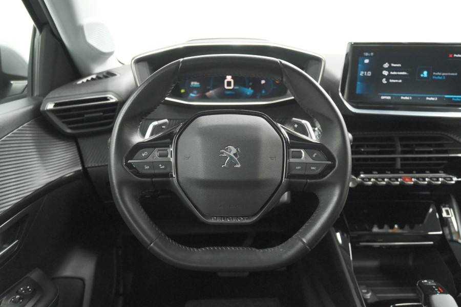 Peugeot 208 PureTech 100 EAT8 Allure | Adaptieve Cruise control |  Camera | Parkeersensoren voor + achter | Navigatie | Apple Carplay